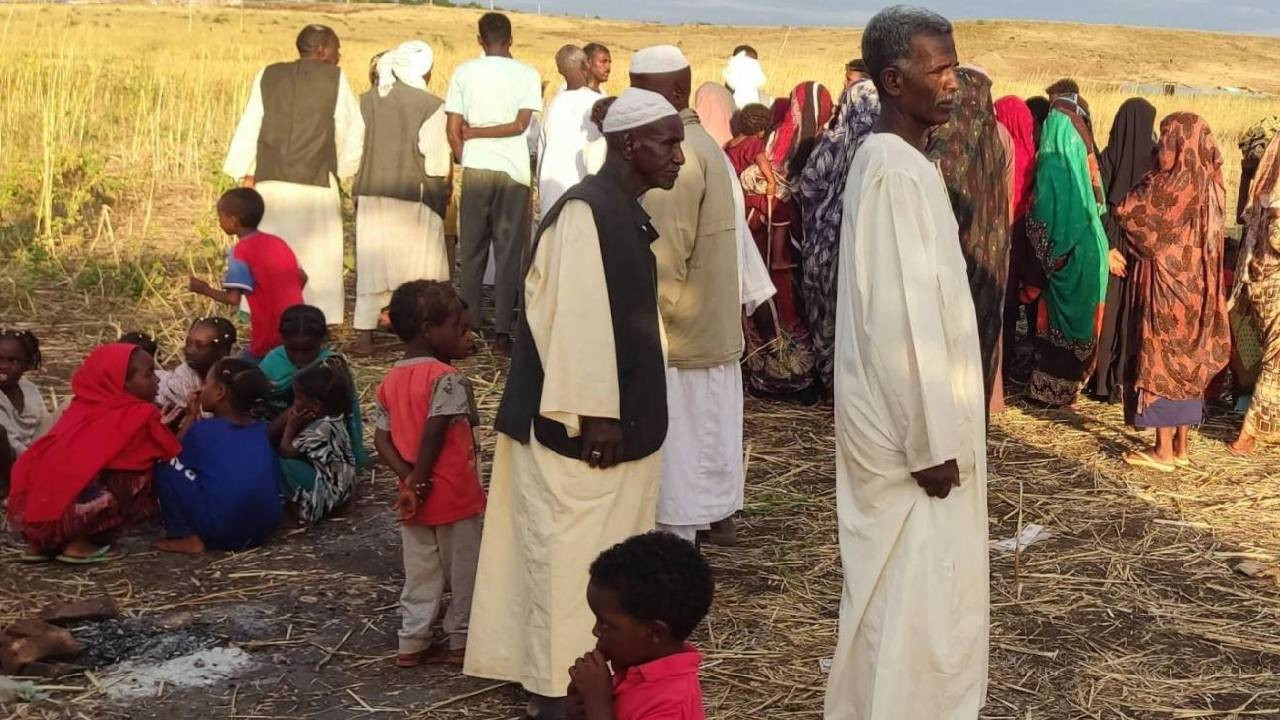 Sudan'da kuşatılan köyde salgın hastalık ve gıda sıkıntısından 25 kişi öldü