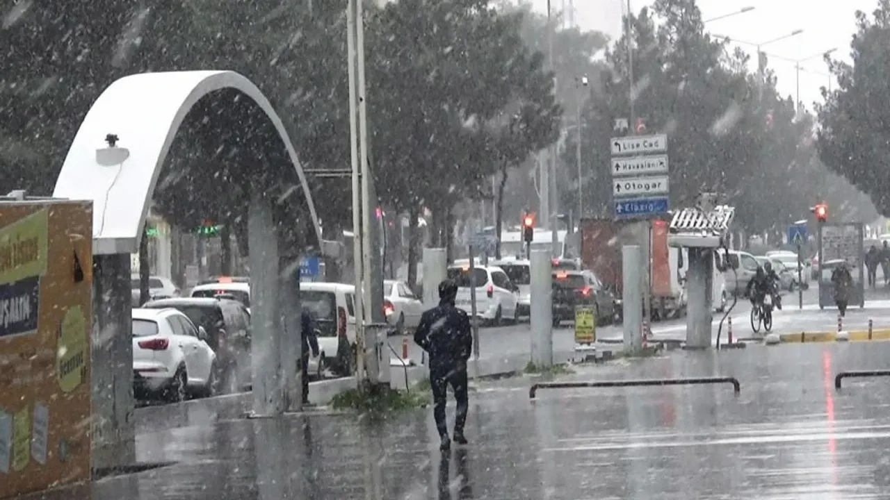 Diyarbakır Büyükşehir Belediyesi’nden fırtına uyarısı