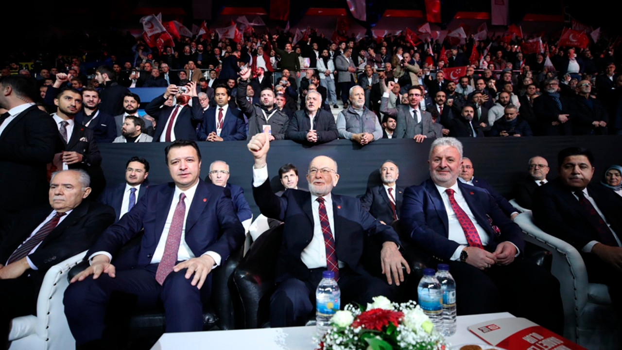 Saadet Partisi 9'uncu Olağan Kongresi başladı... Karamollaoğlu: Kılıçdaroğlu ile el sıkıştık diye demediklerini bırakmadılar