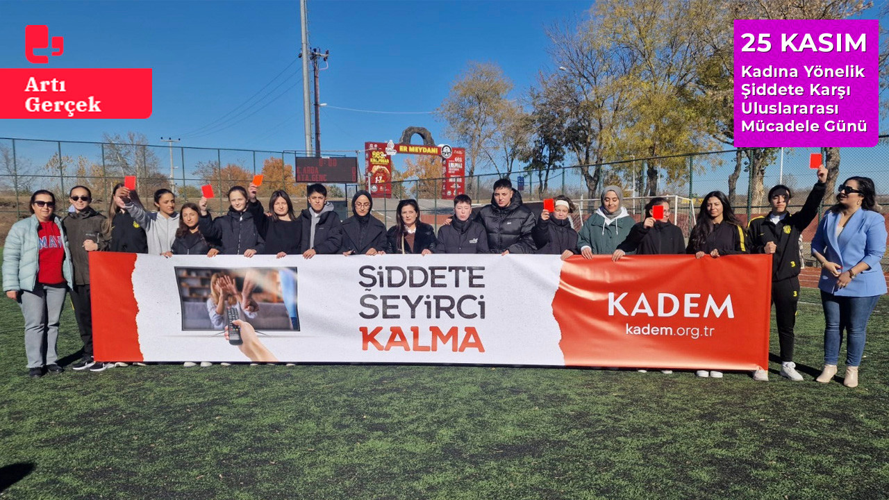 Kadın futbolculardan kadına şiddete kırmızı kart