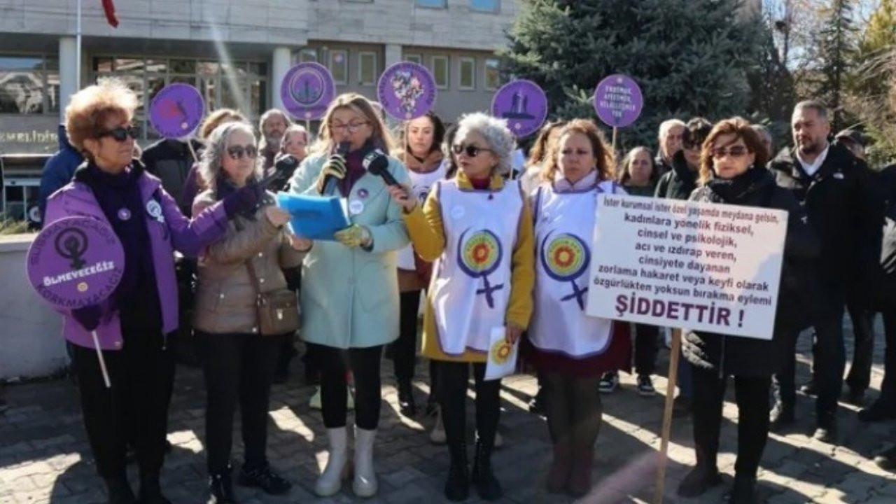 Kadın katliamını protesto eden kadınlara para cezası