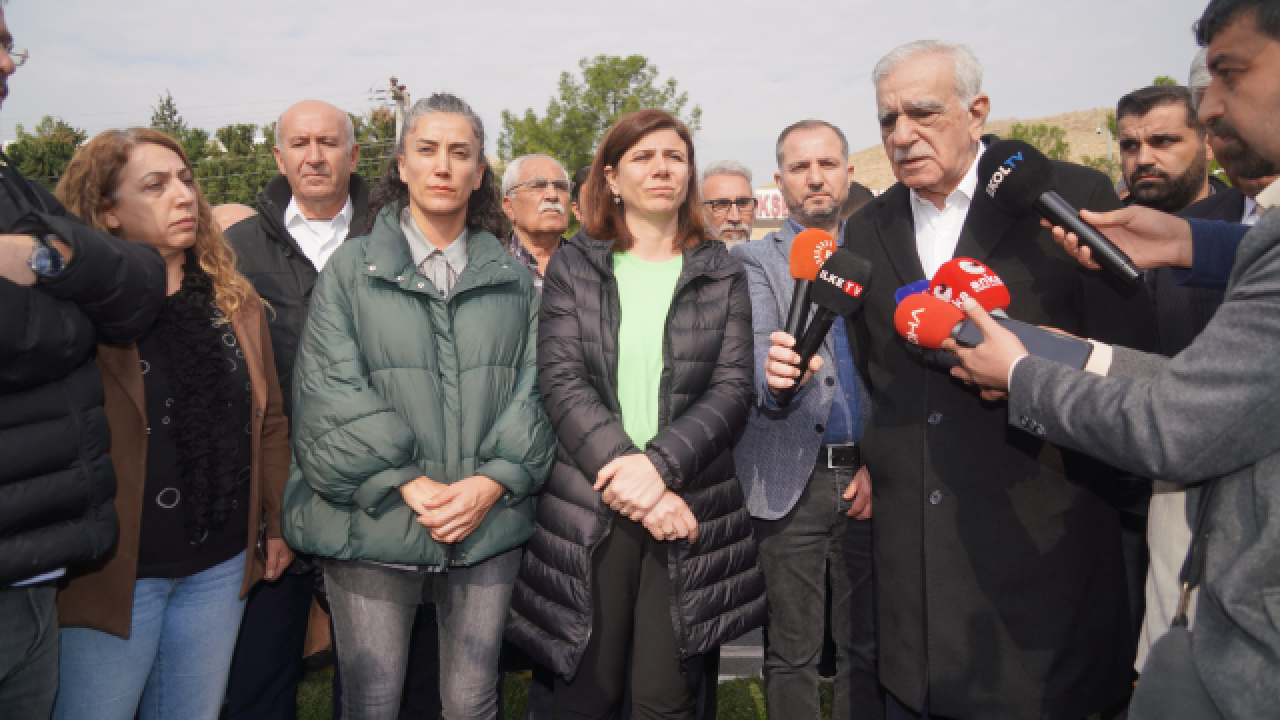 Ahmet Türk ve Devrim Demir'den kayyımın iddialarına yanıt: Denetimlerde bir yolsuzluk veya usulsüzlük bulunmamıştır