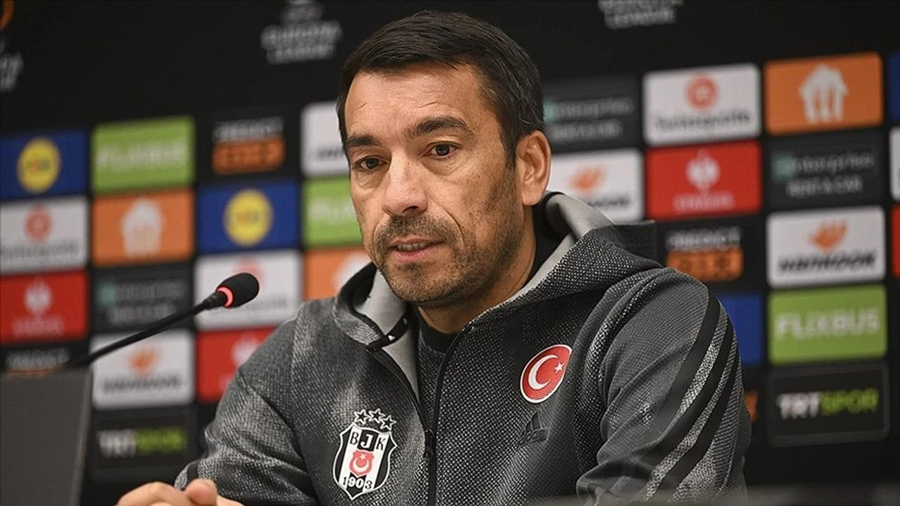 Beşiktaş'ta Giovanni van Bronckhorst dönemi bitti