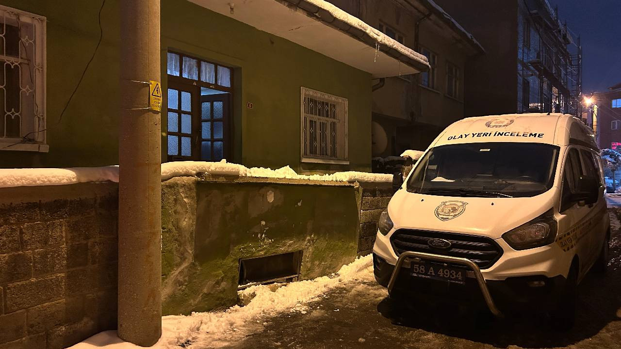 Sobadan gaz sızdı: Emekli öğretmen iki kardeşten biri öldü