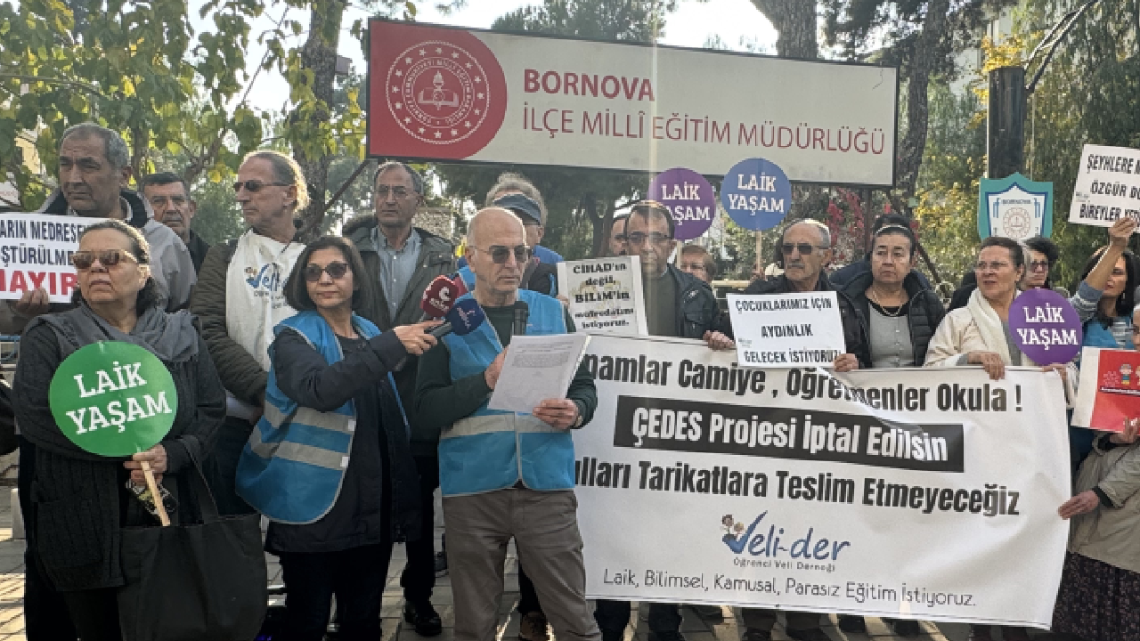 İzmir'de Veli-Der'den ÇEDES protestosu: 'Çocuklarımızın ruh ve zihin sağlığı tehdit altındadır'