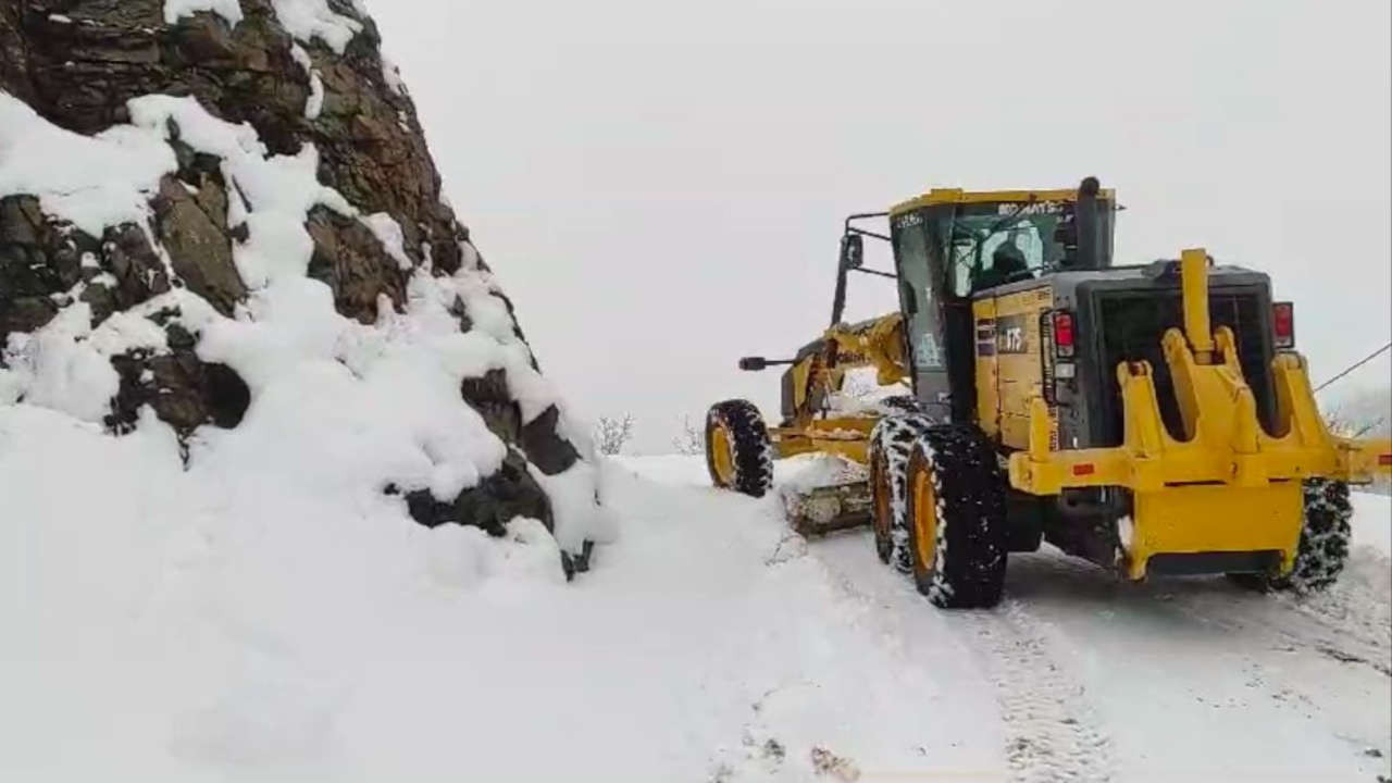 Dersim'de 40 köy yolu ulaşıma kapandı