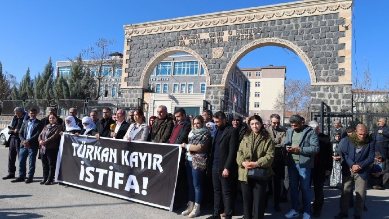 İhraç edilen belediye eşbaşkanının istifası istendi: 'Halk partisine oy verdi'