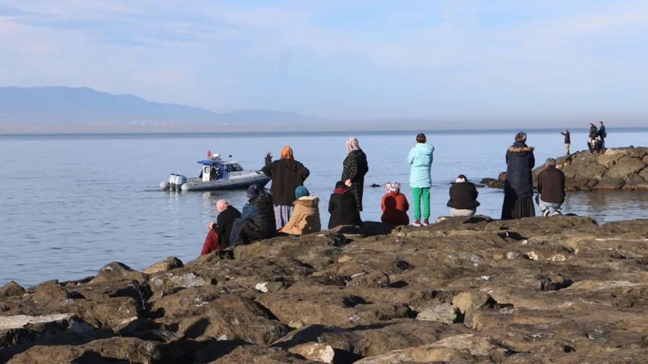 Samsun'da kayıp balıkçıların teknesi 1 kilometre açıkta bulundu