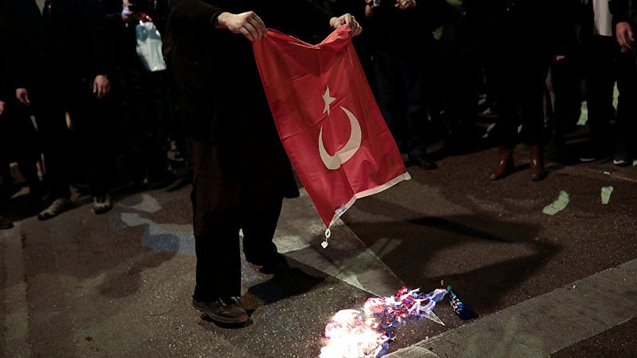 Dışişleri Bakanlığından Yunanistan'a bayrak tepkisi