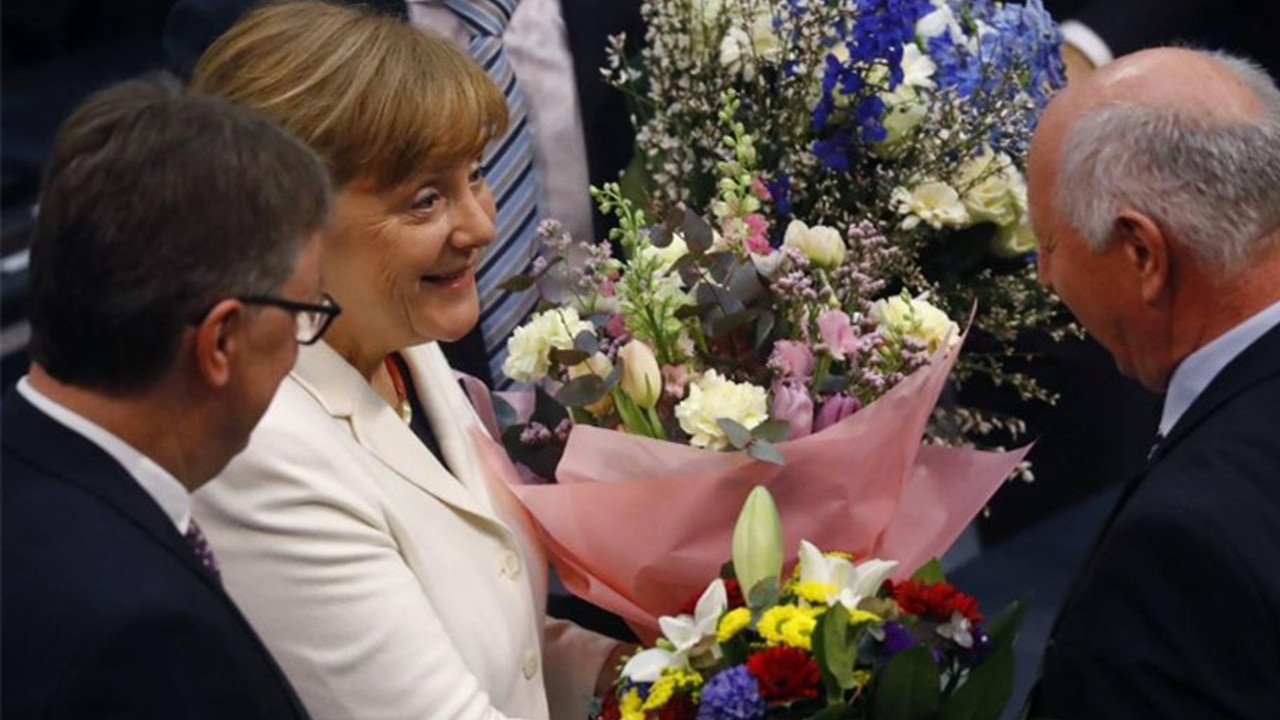 Merkel yeniden Almanya Başbakanı