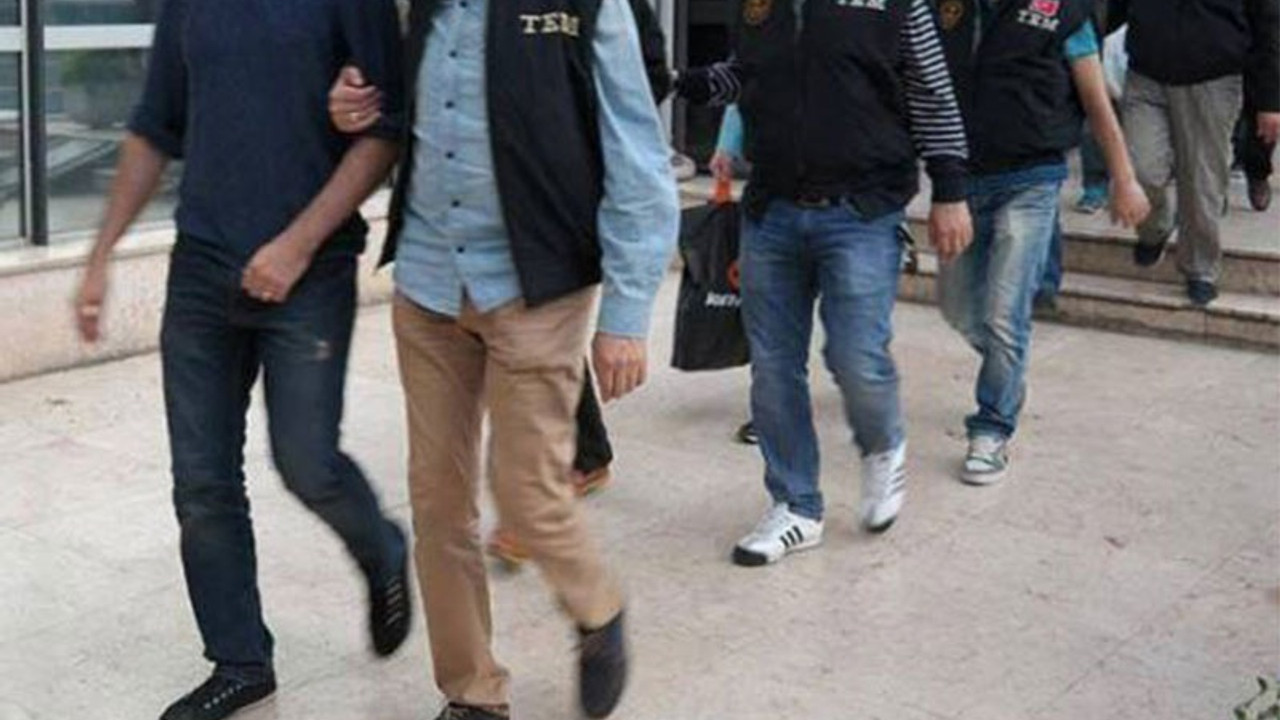 İzmir'de çok sayıda gözaltı