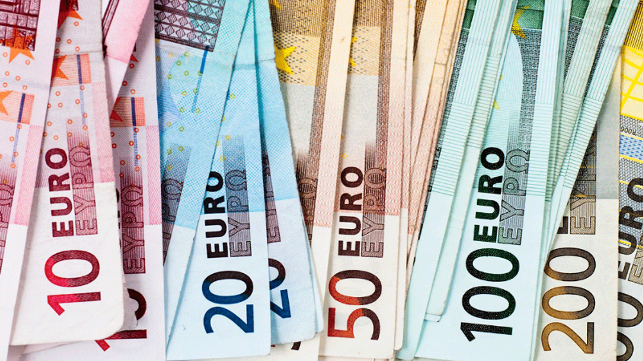 Euro/TL 4.83 ile rekor kırdı