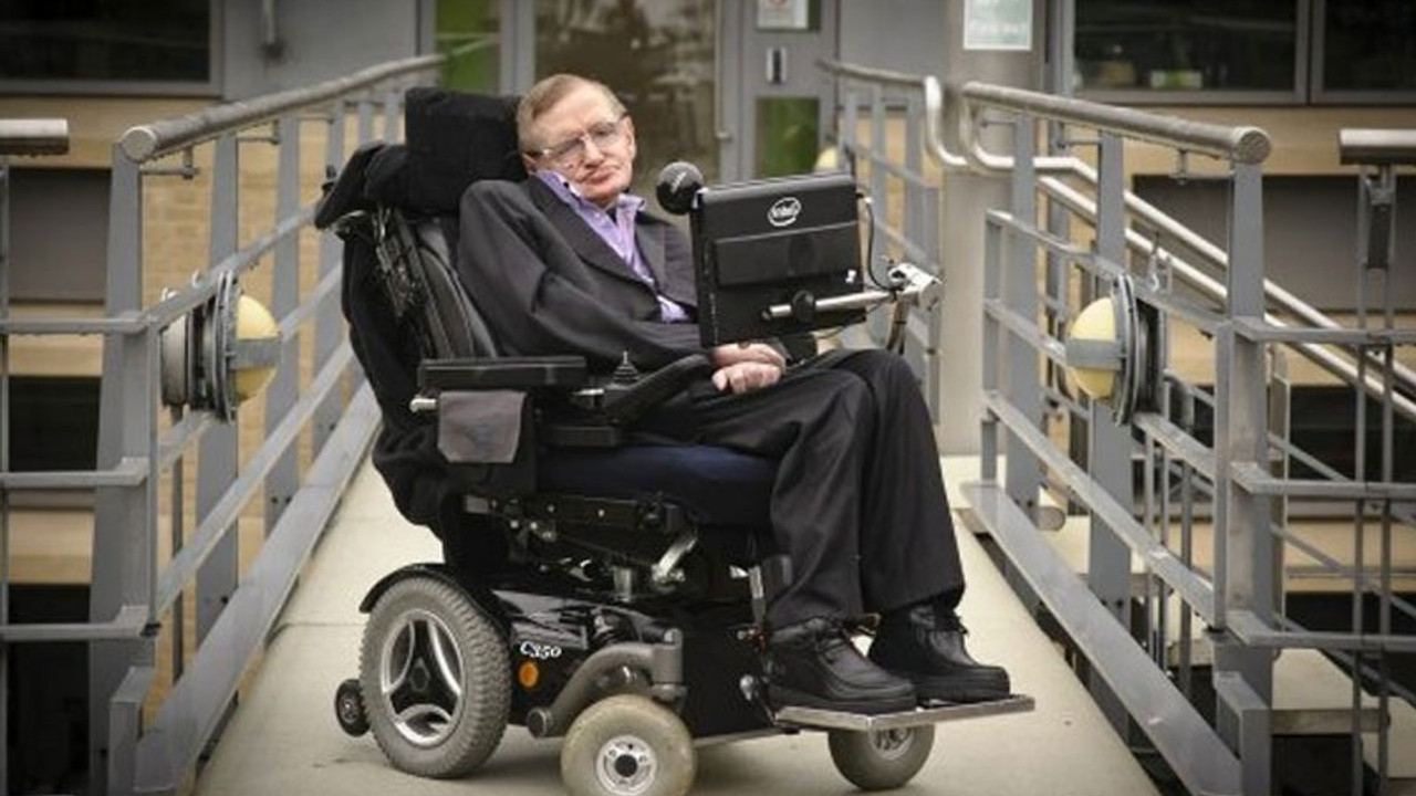 Hawking'in yayınlanmamış makalesi ortaya çıktı