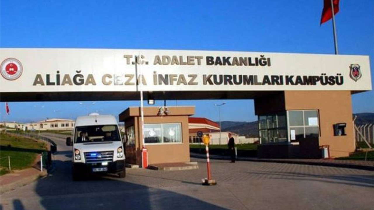 Çocuk tutukluya kameranın görmediği bölümde darp