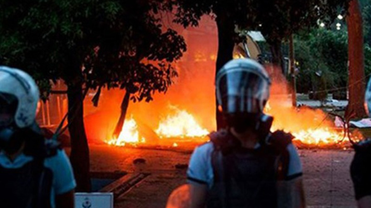 Gezi'de çadırları yaktıran müdür yardımcısına hapis