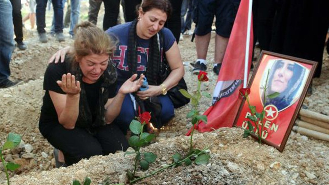 Polen Ünlü'nün annesi hayatını kaybetti