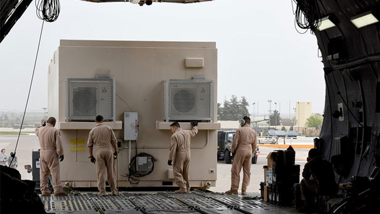 ABD ordusu zırhlı silah deposunu İncirlik'ten götürdü