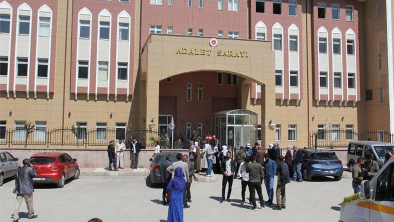 HDP'lilerin yargılandığı davada hakimden avukata: Kes sesini