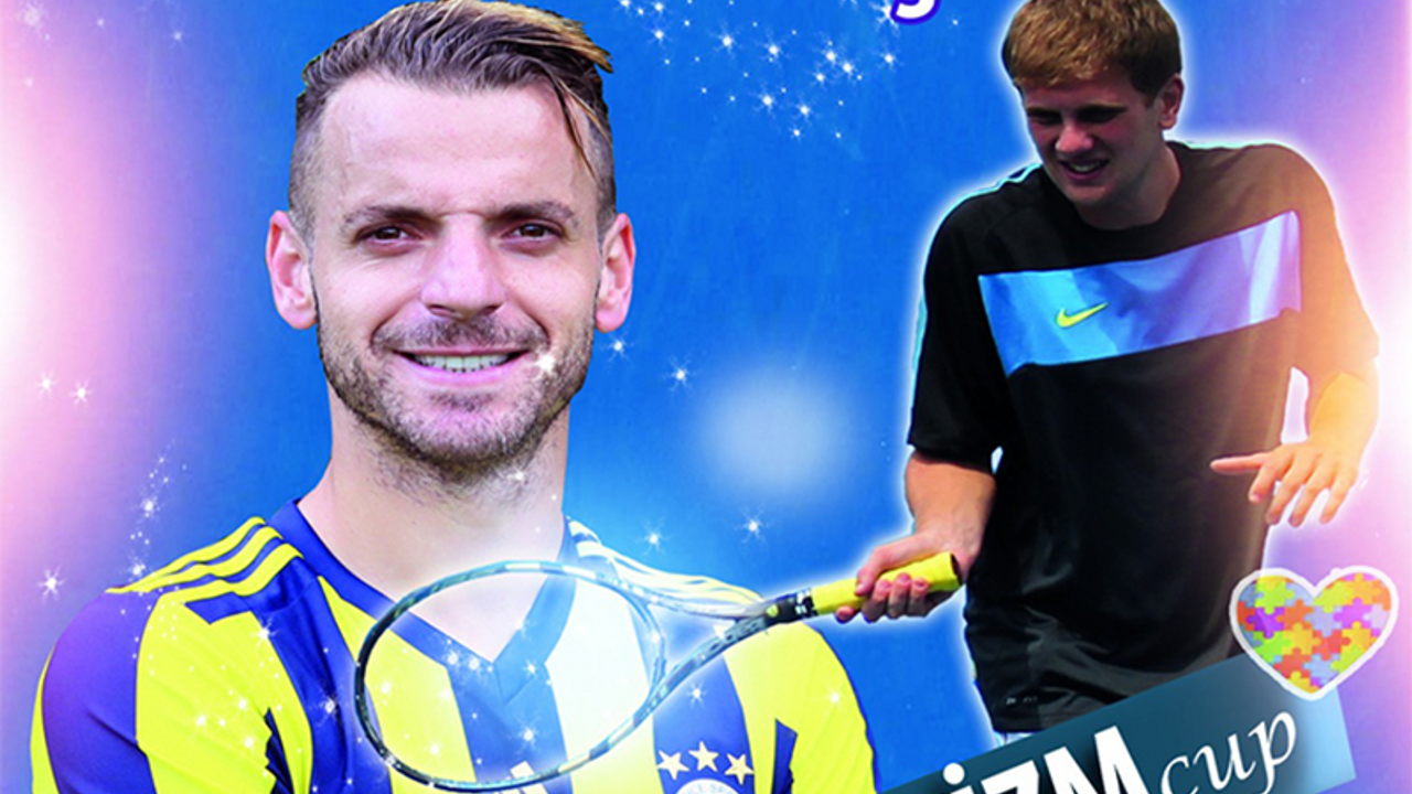 Fenerbahçeli Soldado, otizmli tenisçi ile gösteri maçı yaptı