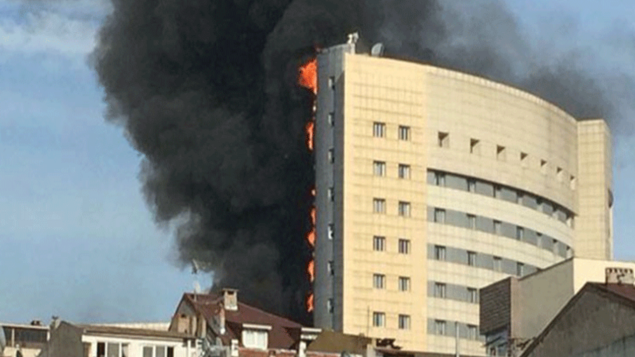 Kalp krizi geçiren hastaya ilk müdahaleyi Kaftancıoğlu yaptı