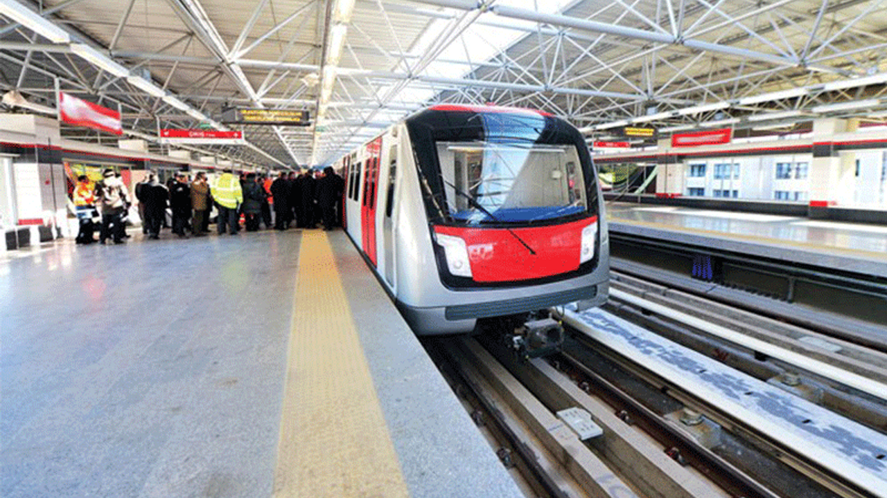 Ankara metrosunda 'maddi hasarlı patlama'