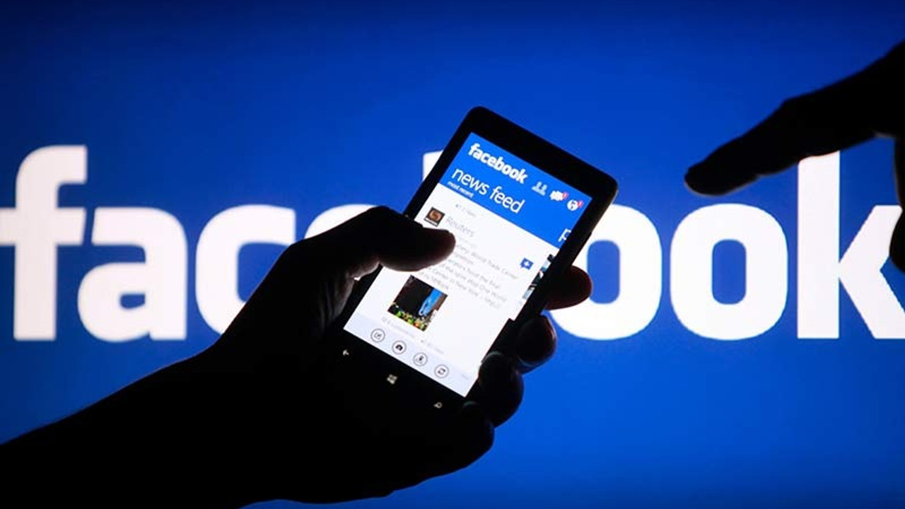 Facebook Avrupa'da ebeveynlerden izin isteyecek