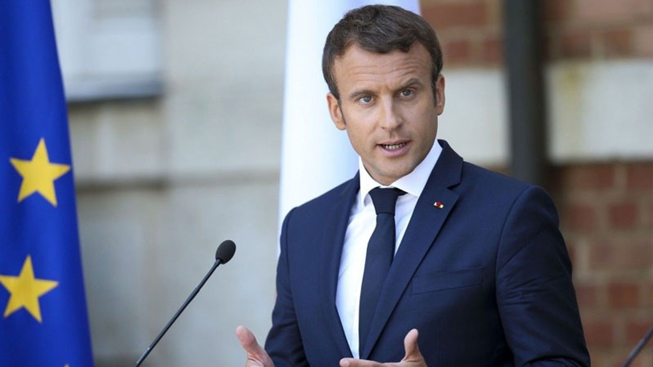 Macron: Suriye'deki Amerikan askerleri geri çekilmemeli