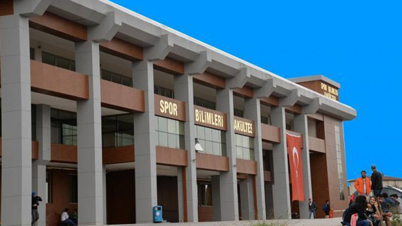 Kürt öğrenciye ırkçı saldırı: Çenesini kırdılar