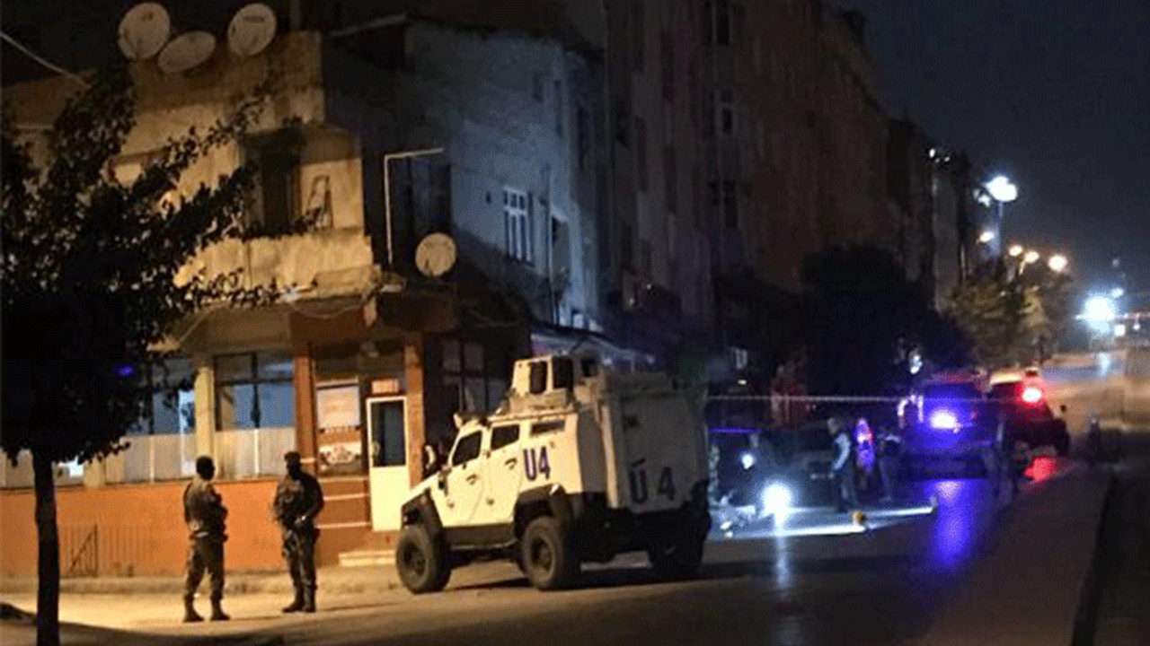 Sultangazi'de polise silahlı saldırı