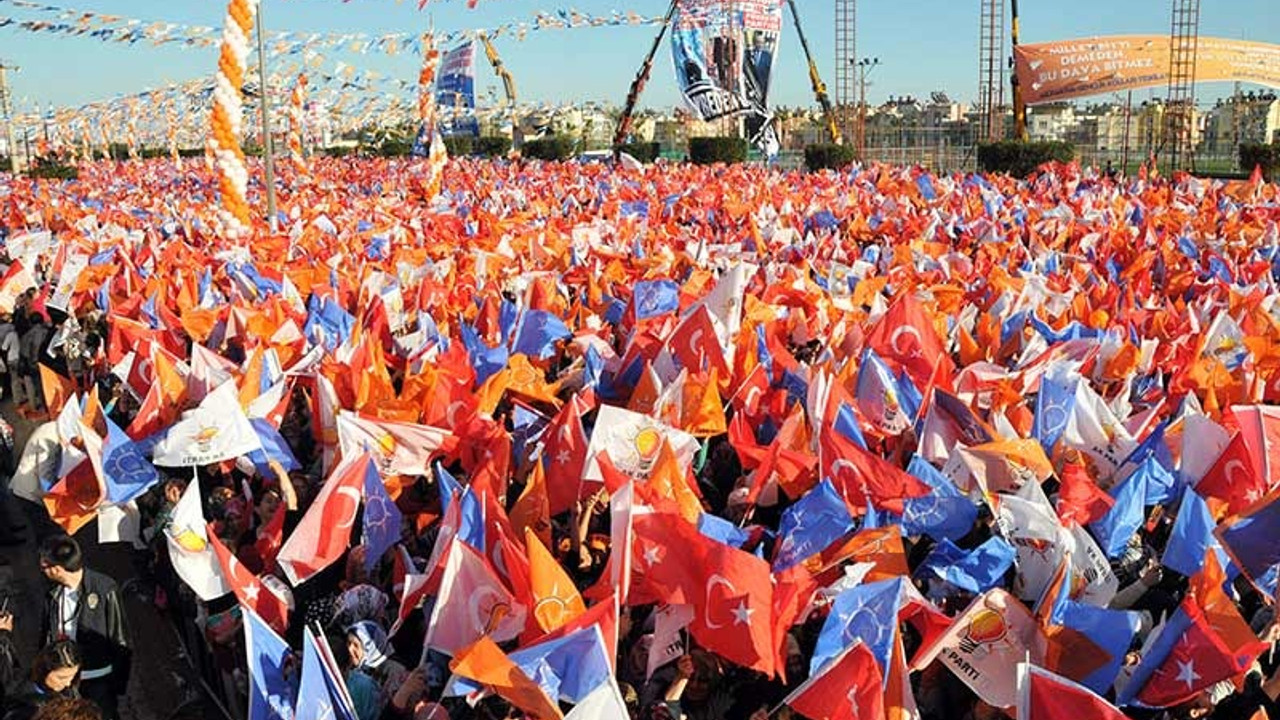 'AKP 150 vekil ile yollarını ayırıyor'