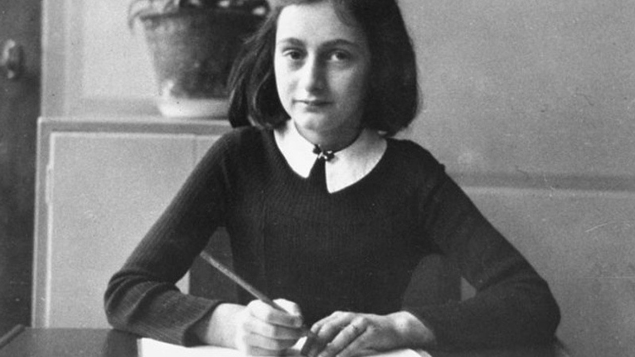 Anna Frank'ın günlüğünün iki yeni sayfası bulundu