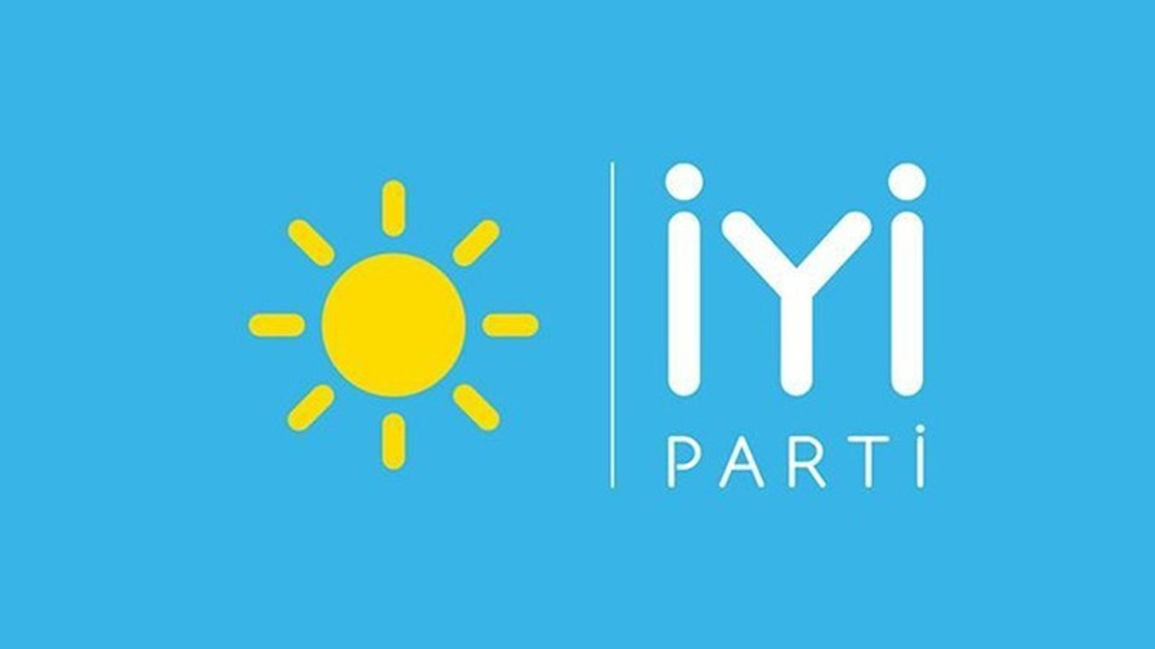 Uşak'ta İYİ Parti'den 14 istifa