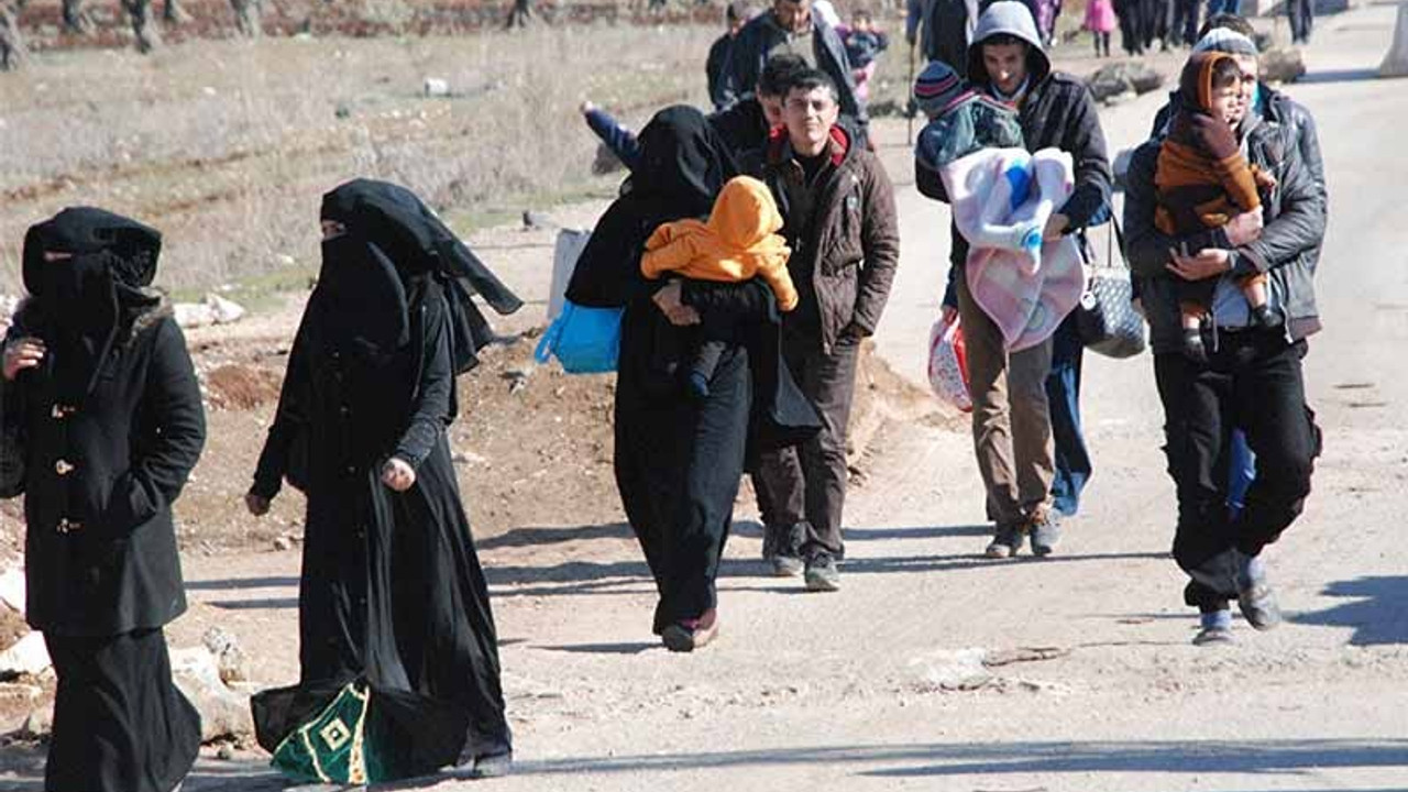 Doğu Gutalılar zorla getirildi, Afrinliler dönemiyor