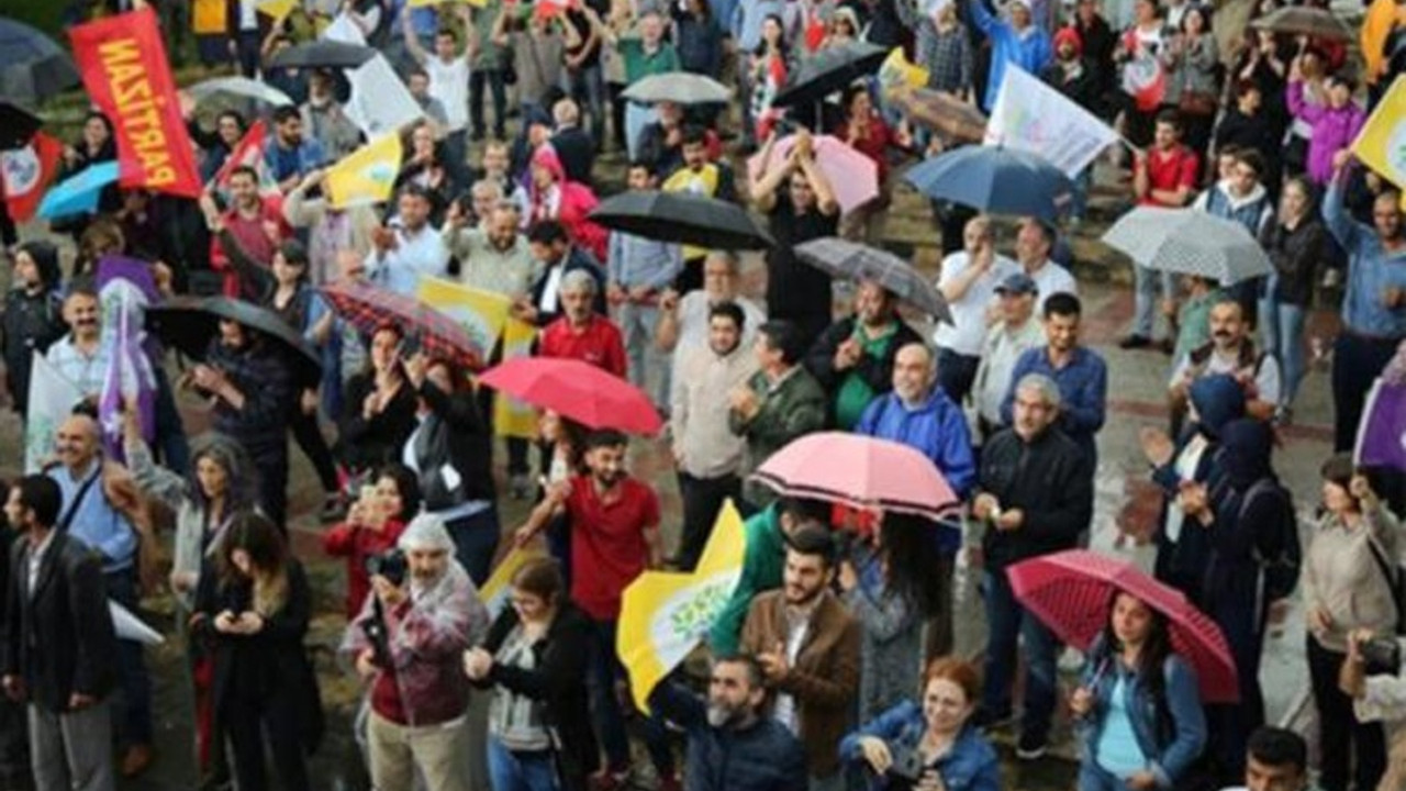 Ankara'da HDP'lilere saldırı