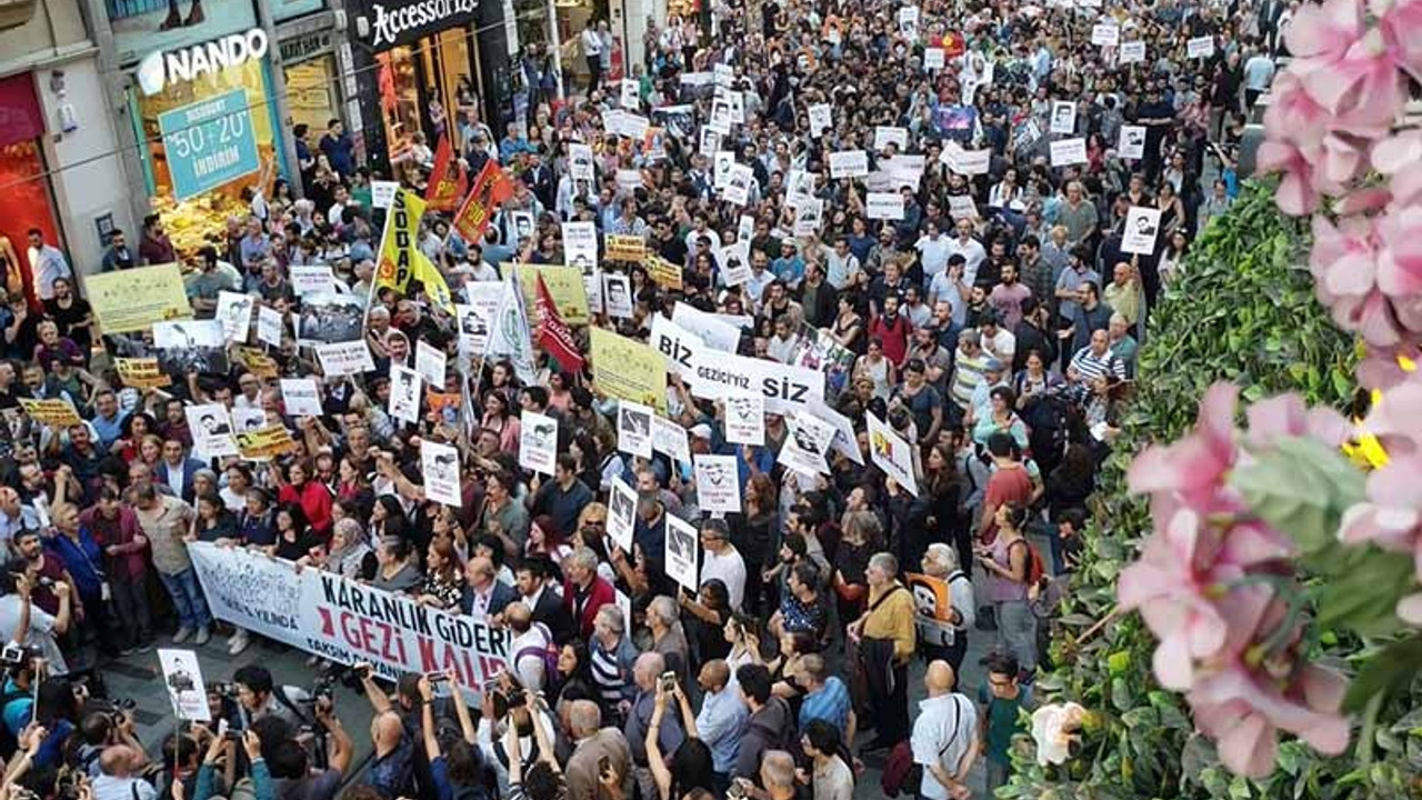 Polisin engellediği yürüyüşçüler: Gezi'den korkmayın ders alın