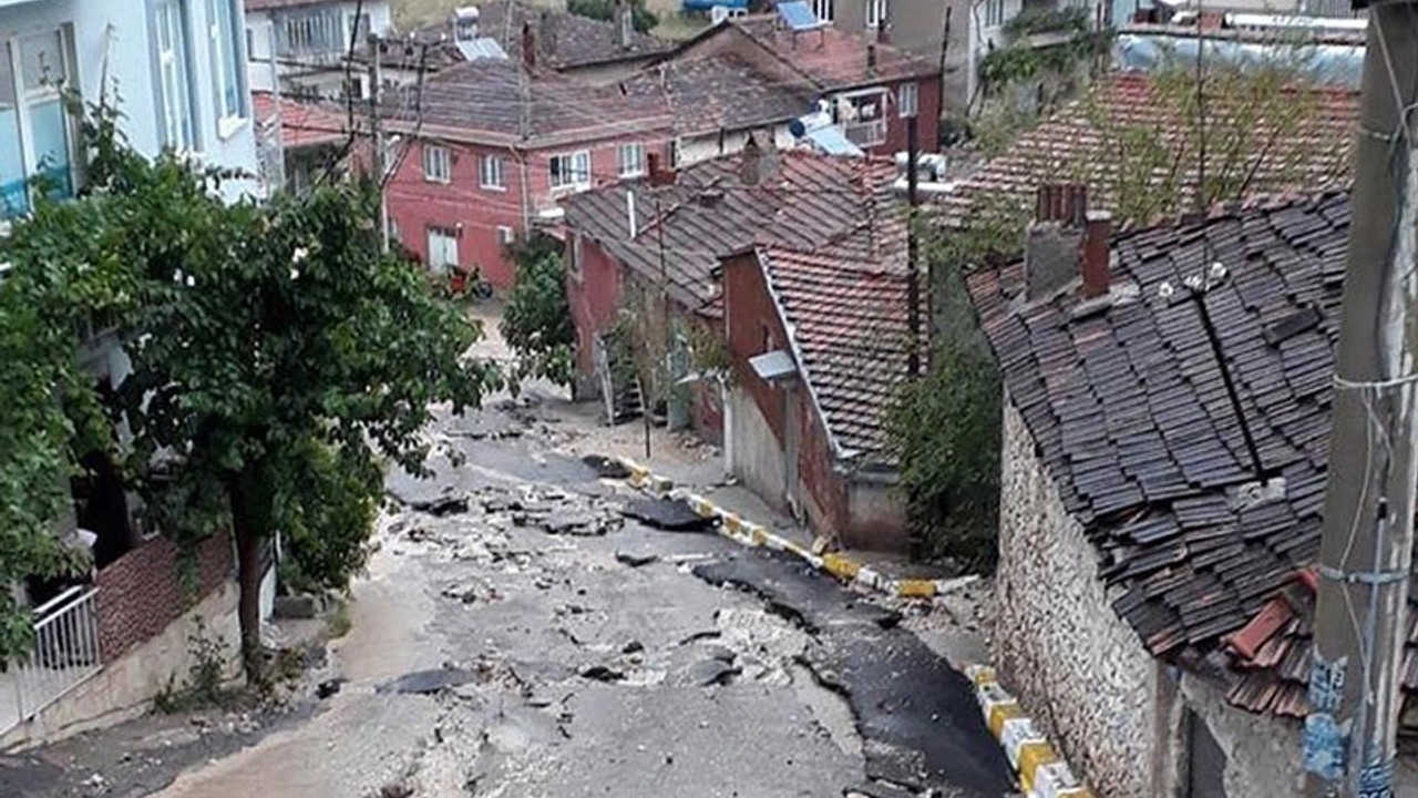 Güney'i sağanak vurdu, kriz merkezi kuruldu