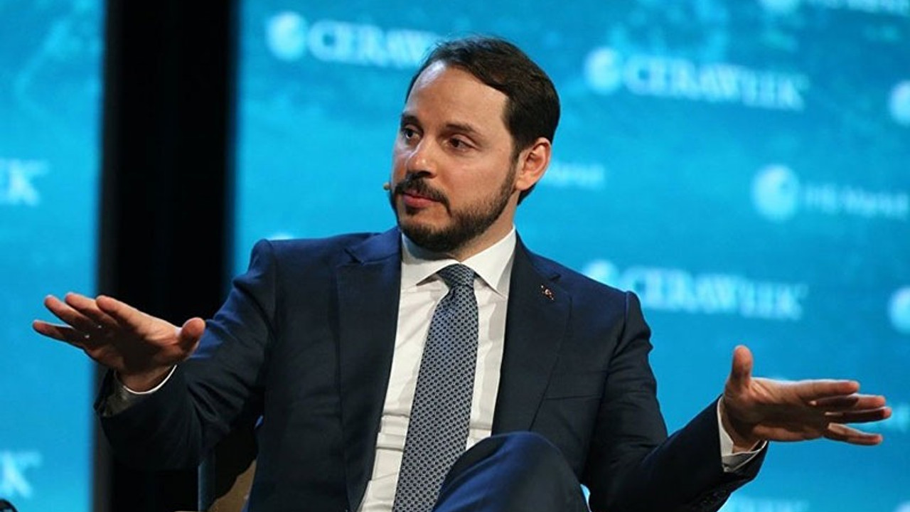 Albayrak: Cumhurbaşkanımız 'Ay'a 4 şeritli yol yapacağım' dese inanırız