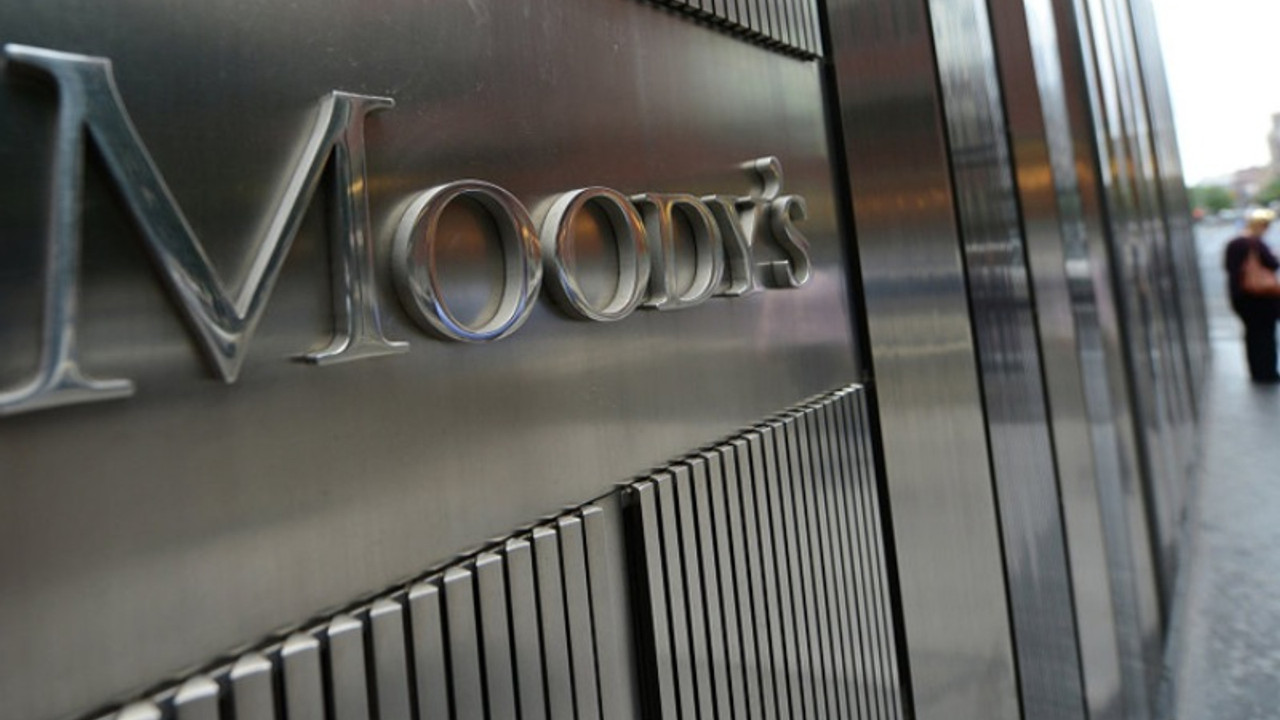 Moody's Türkiye’nin kredi notunu izlemeye aldı