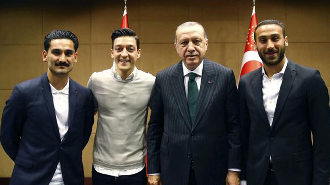 Alman taraftarlardan Erdoğan'la buluşan futbolculara tepki