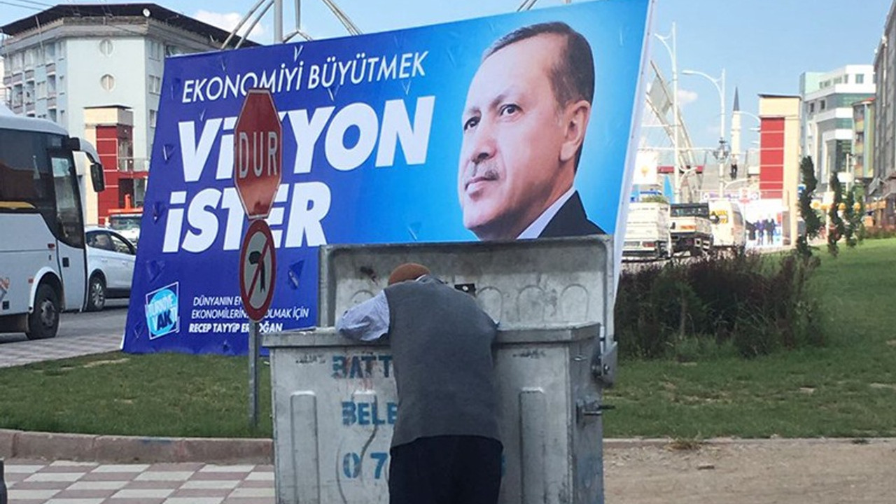 'Büyük Ekonomi' pankartına foto cevap