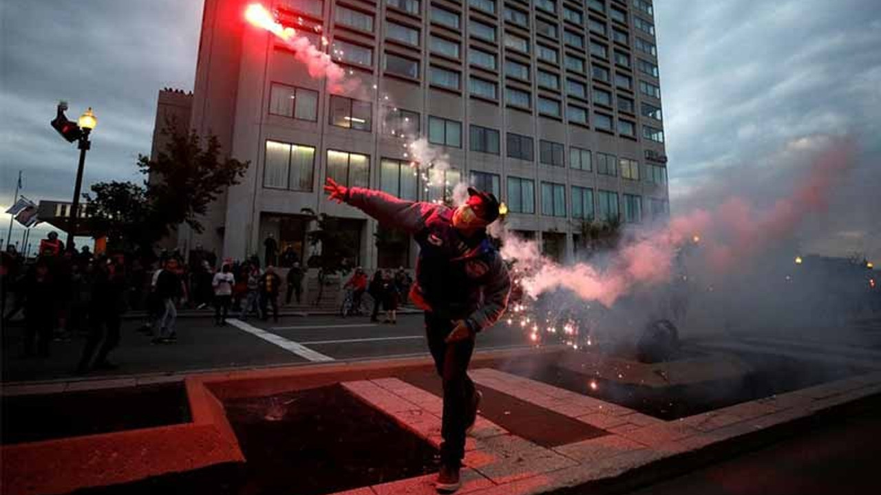 G7 Zirvesi protestolarla başladı