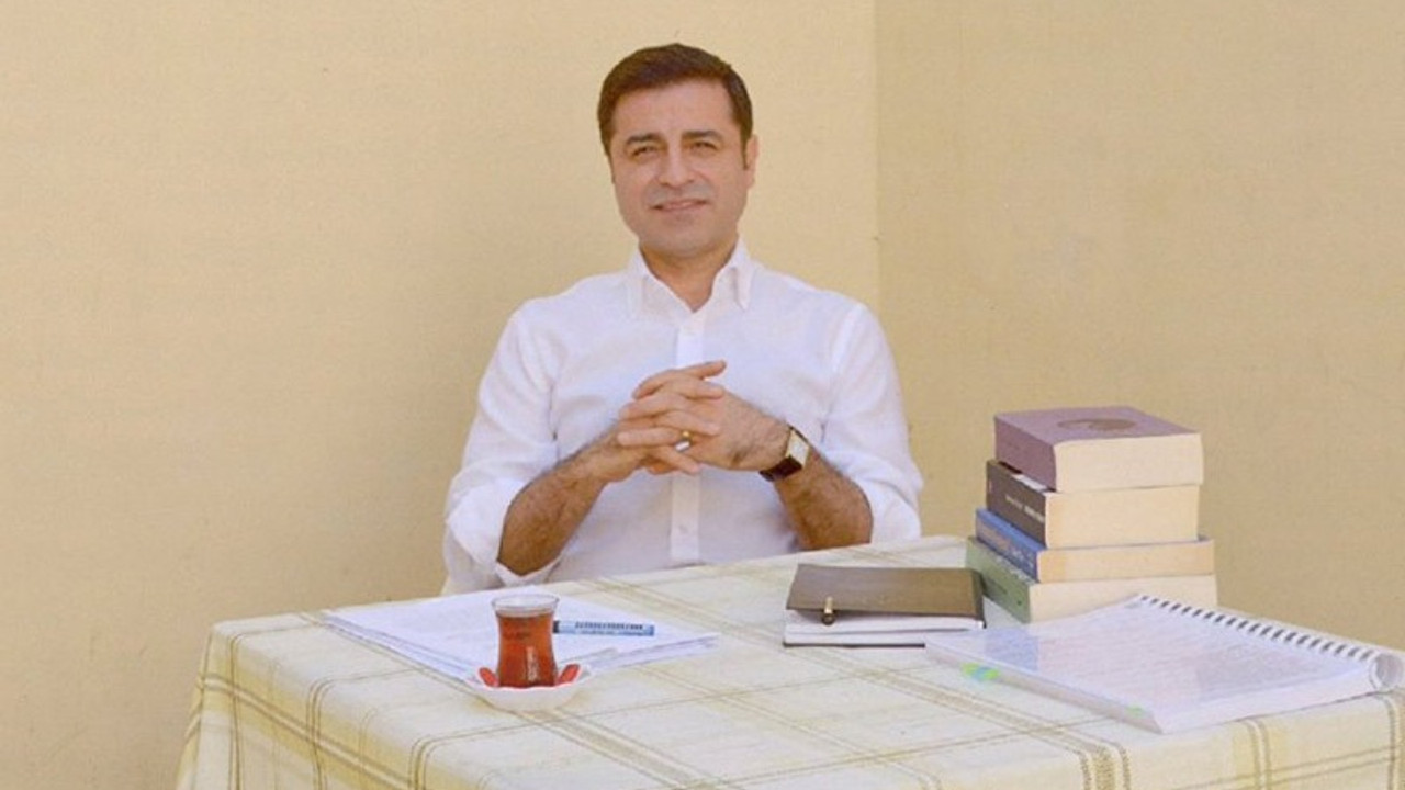 Demirtaş'tan eşine türkülü yanıt