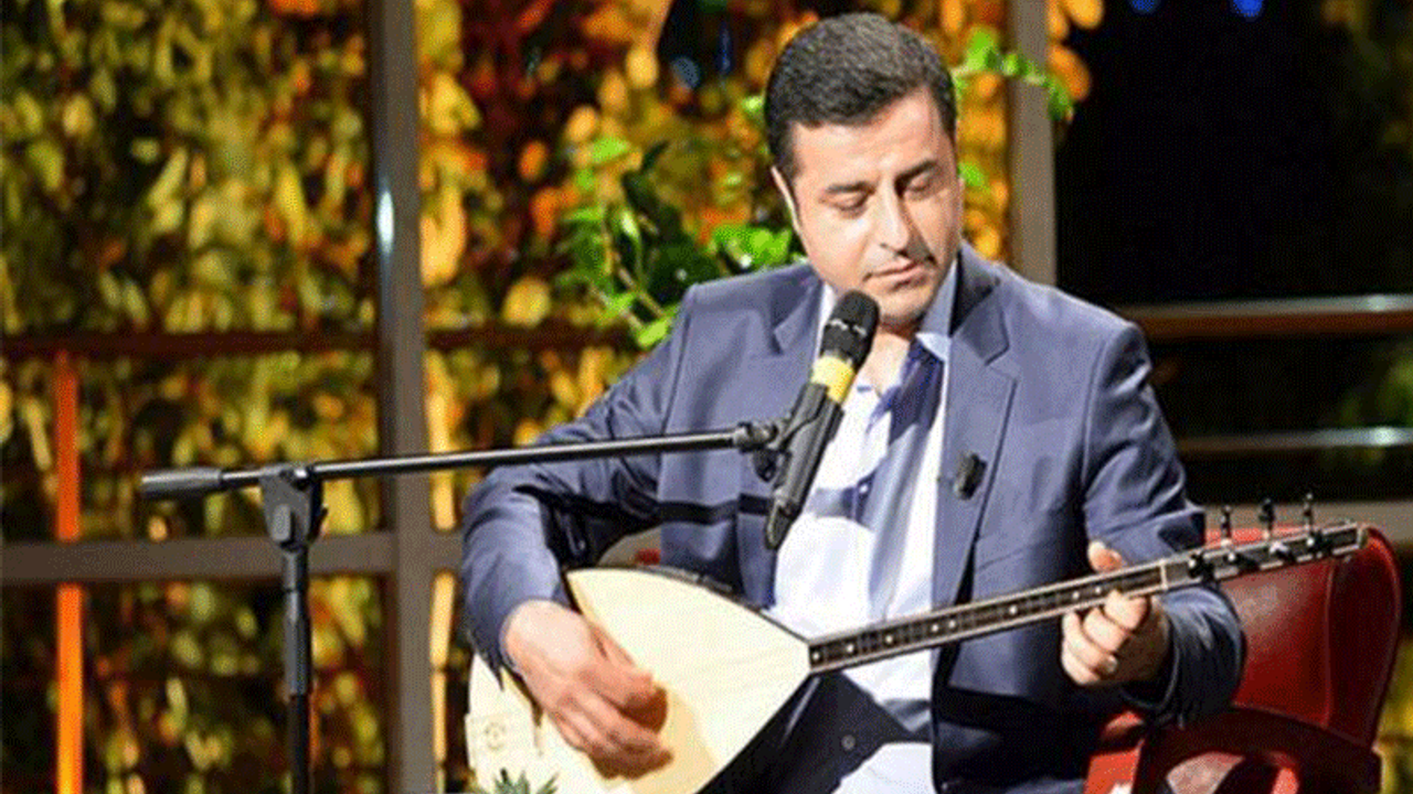 Demirtaş'ın sesinden yeni şarkı: Korkma, bağır...