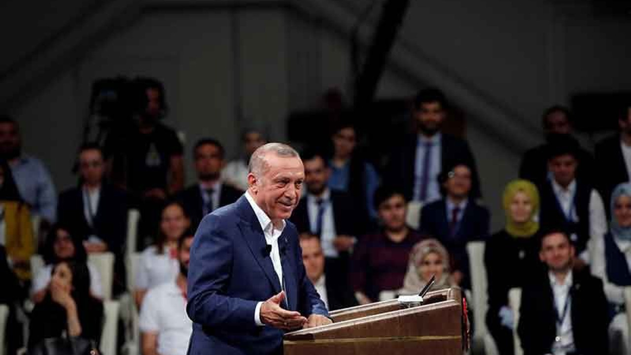 Erdoğan: Elon Musk'ın roketleriyle uzaya uydu fırlatacağız