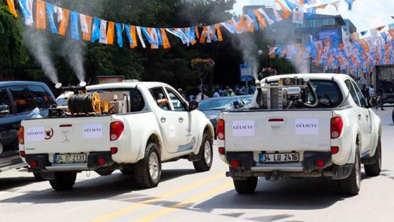 Kayyım Erdoğan'ın yollarına gül suyu döktü