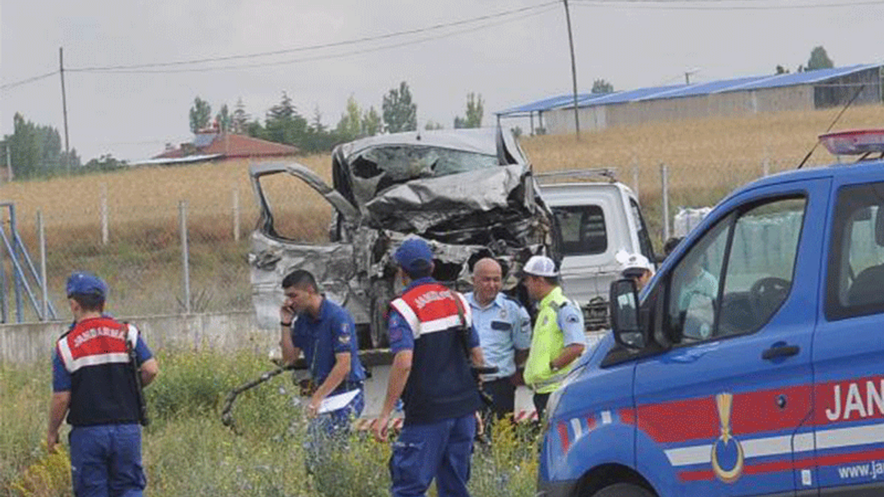 Eskişehir'de kaza: Aynı aileden 5 kişi öldü