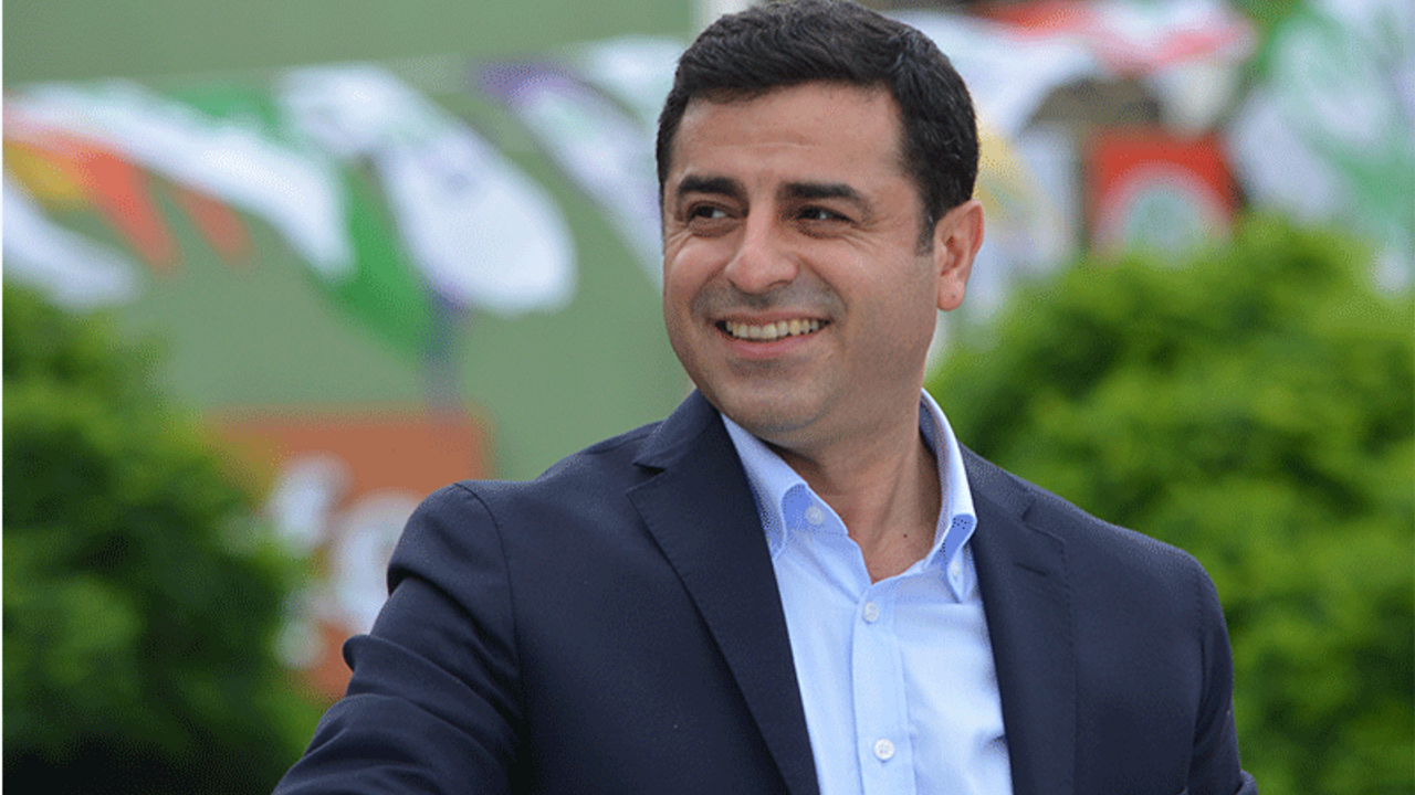 Demirtaş miting yapacak: Bayraklarınızı alın gelin