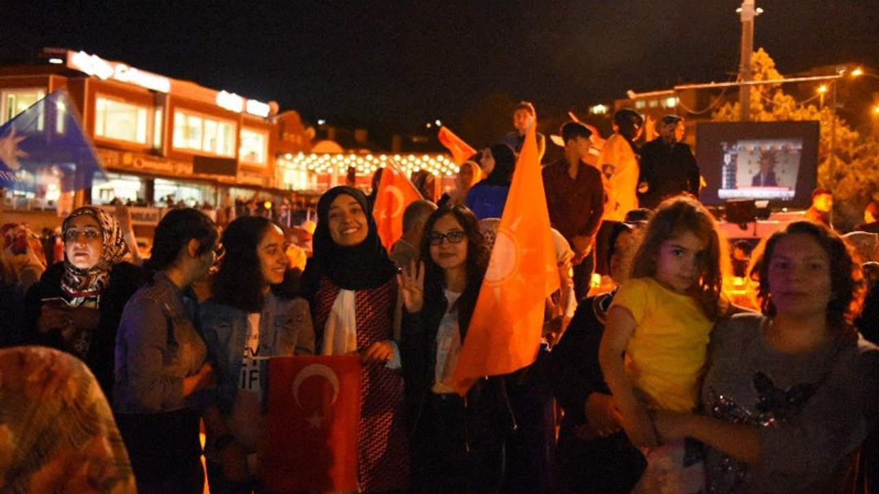 Rotterdam'da AB dışındaki ülkelere seçim yasağı