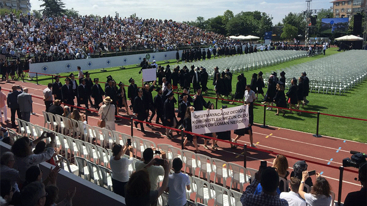 Boğaziçi mezuniyet töreninde protesto