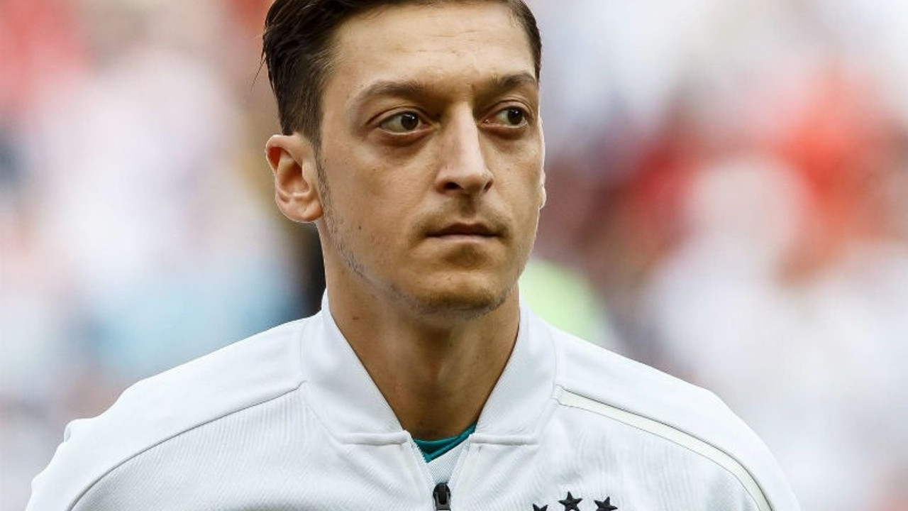 Alman basınının hedefinde Mesut Özil var